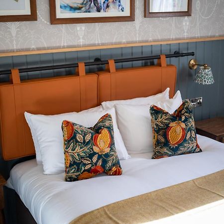 Ely Hotel By Chef & Brewer Collection Camberley Esterno foto