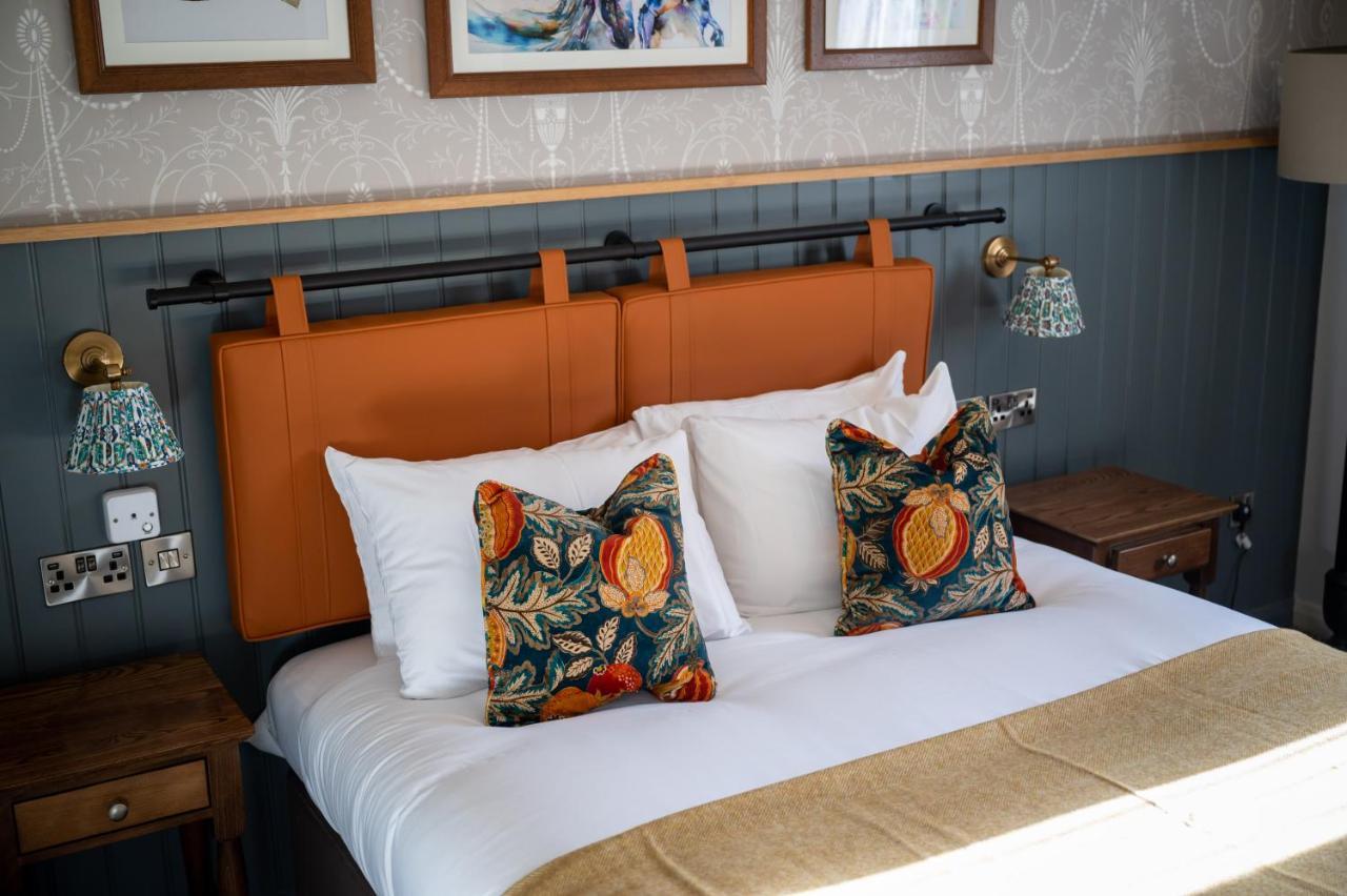 Ely Hotel By Chef & Brewer Collection Camberley Esterno foto