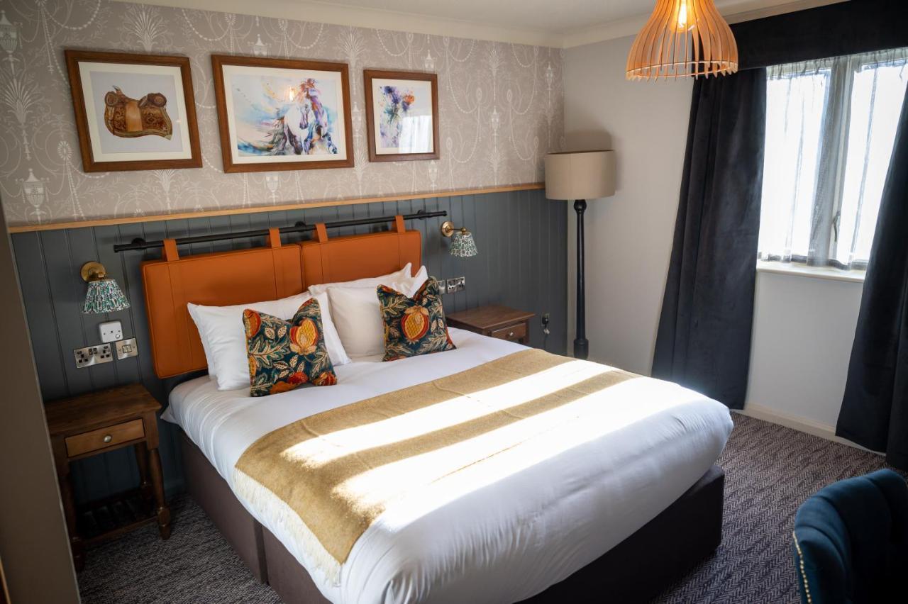 Ely Hotel By Chef & Brewer Collection Camberley Esterno foto