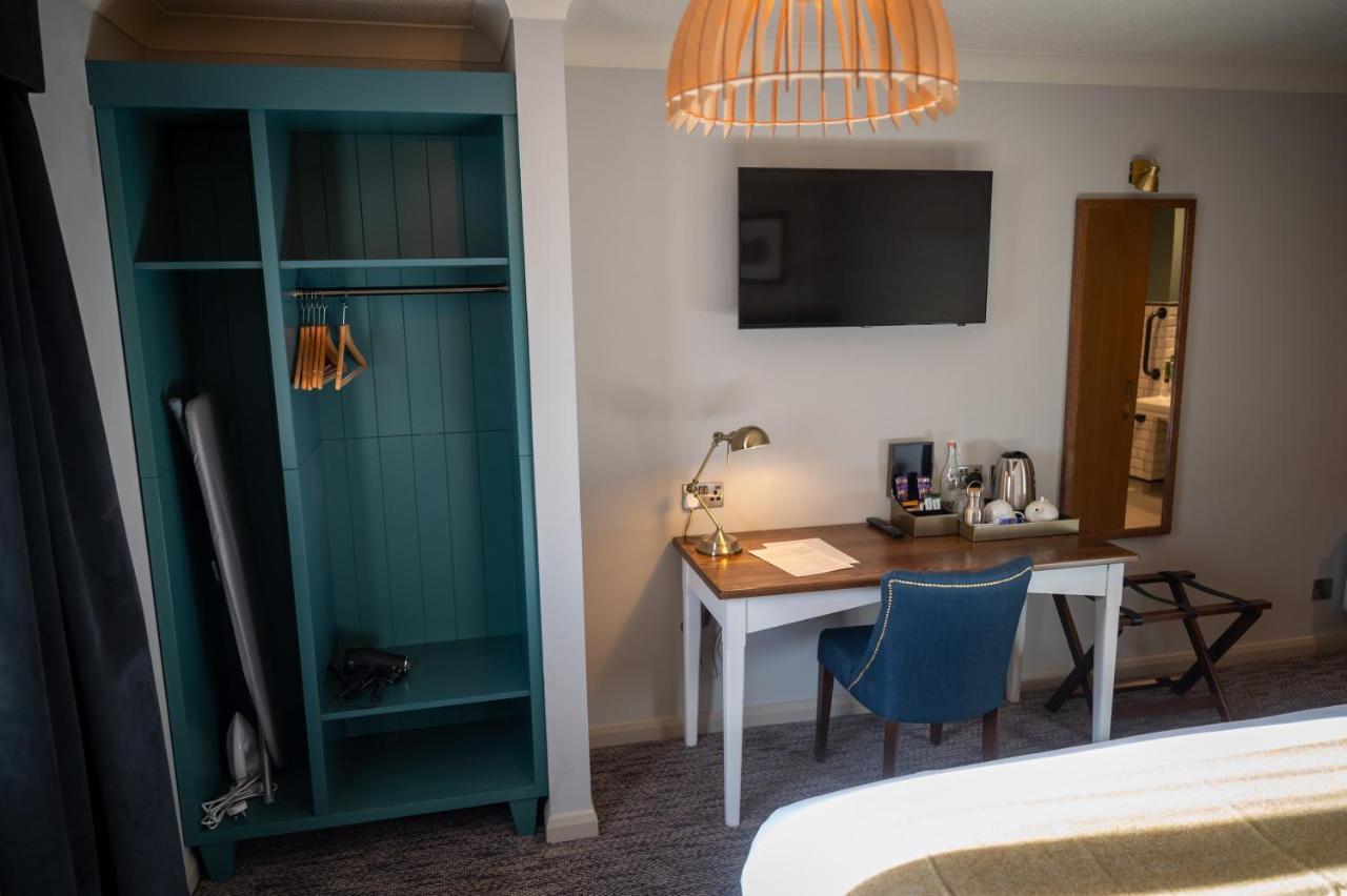 Ely Hotel By Chef & Brewer Collection Camberley Esterno foto
