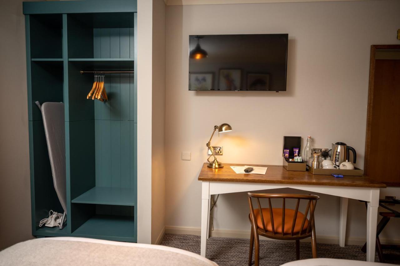 Ely Hotel By Chef & Brewer Collection Camberley Esterno foto