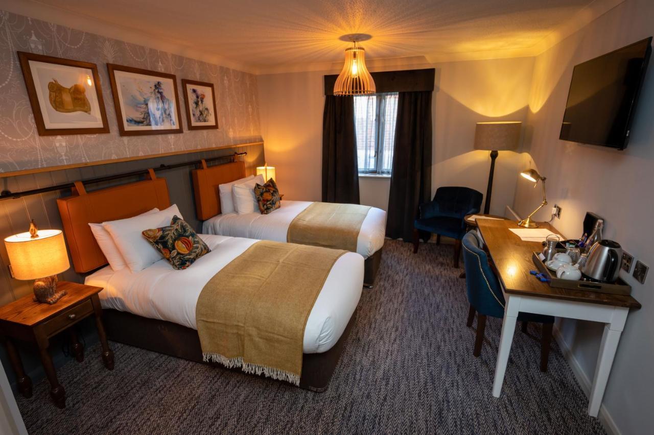 Ely Hotel By Chef & Brewer Collection Camberley Esterno foto