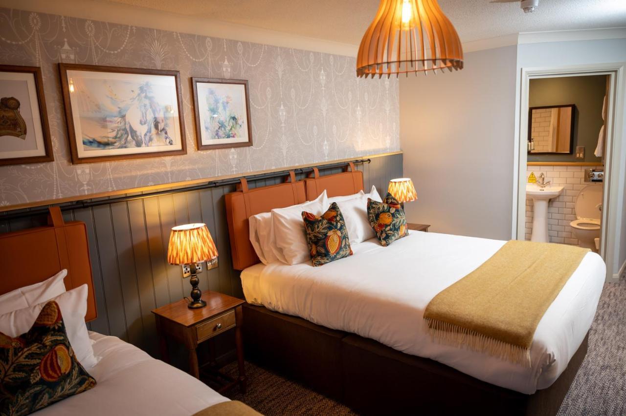 Ely Hotel By Chef & Brewer Collection Camberley Esterno foto