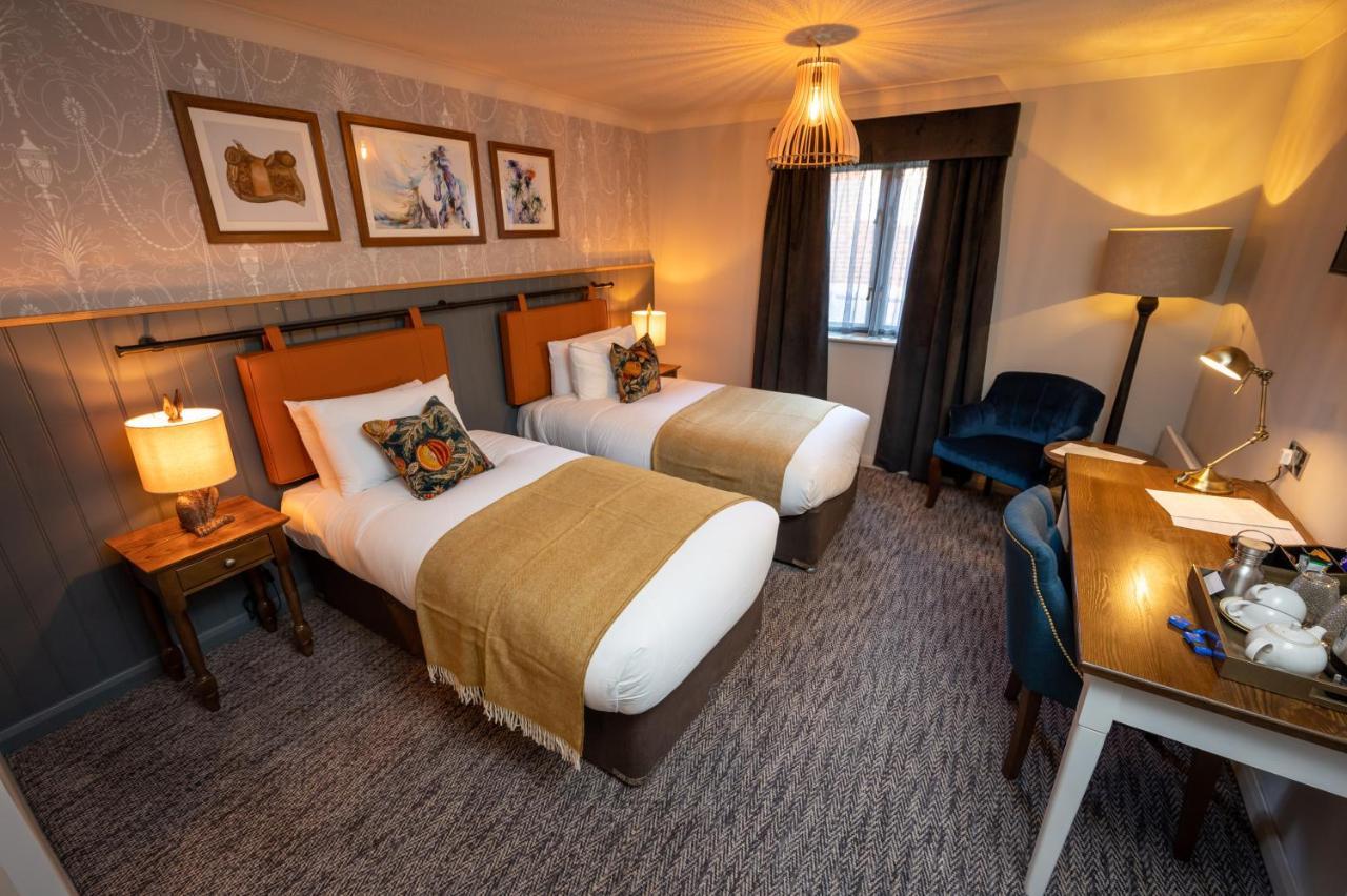 Ely Hotel By Chef & Brewer Collection Camberley Esterno foto