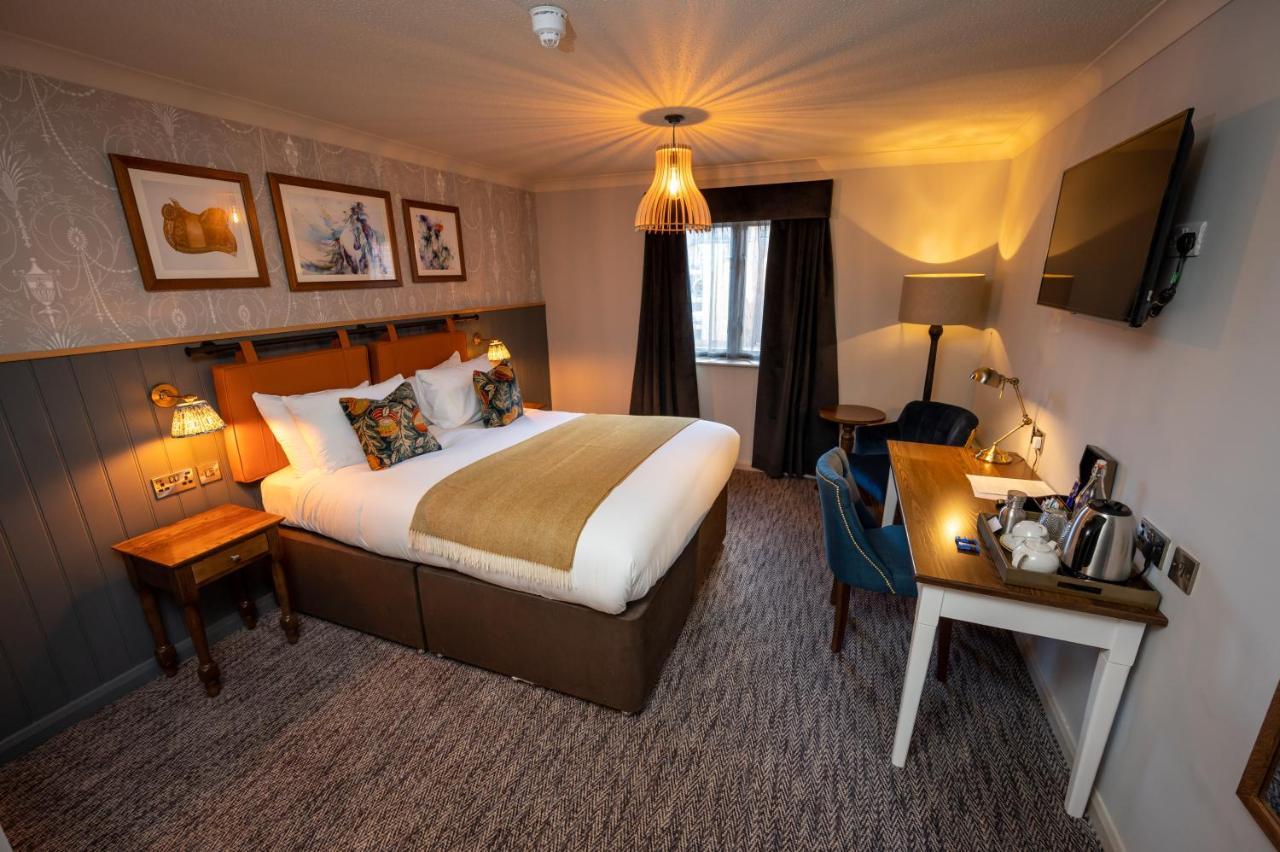 Ely Hotel By Chef & Brewer Collection Camberley Esterno foto