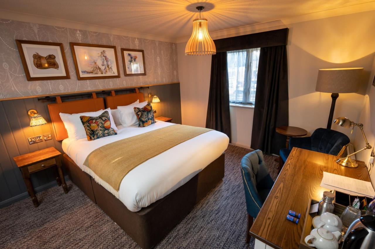 Ely Hotel By Chef & Brewer Collection Camberley Esterno foto