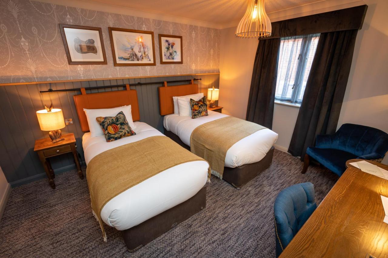 Ely Hotel By Chef & Brewer Collection Camberley Esterno foto