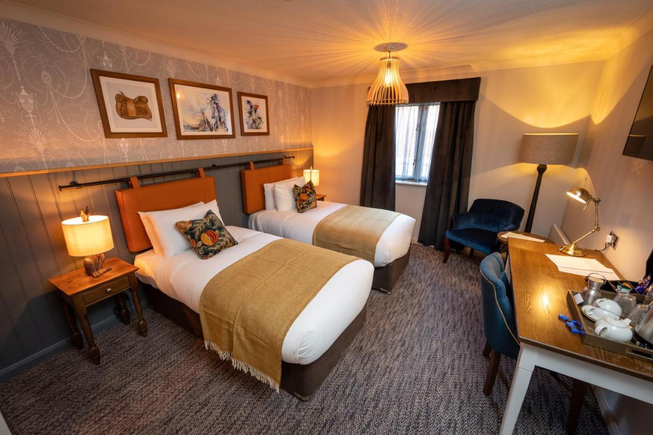 Ely Hotel By Chef & Brewer Collection Camberley Esterno foto