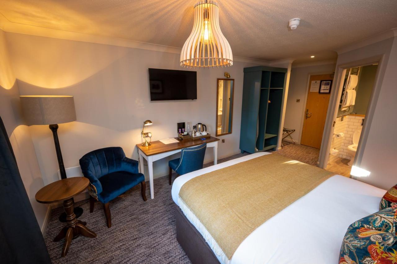 Ely Hotel By Chef & Brewer Collection Camberley Esterno foto